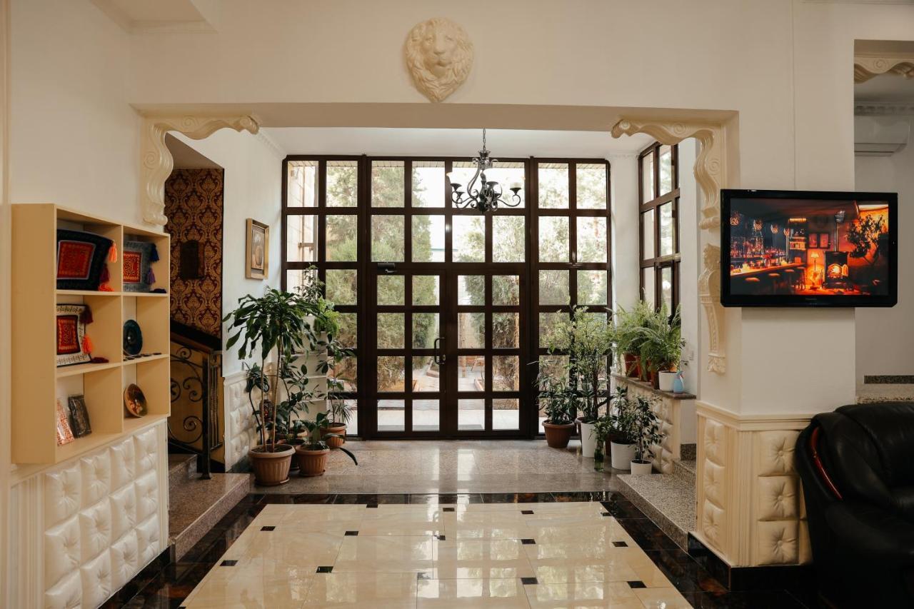 Grand Hotel Bishkek Exterior foto